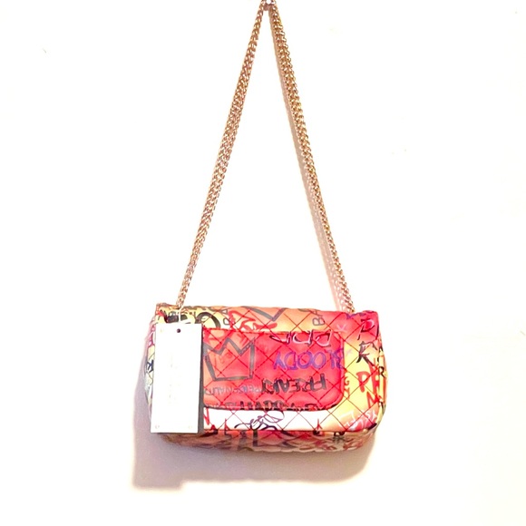 Quilted Graffiti Bag Gold Hardware - Picture 2 of 4